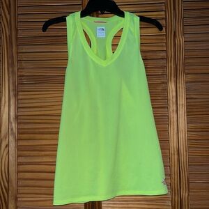 The North Face Yellow Vapor Wick Large V Neck Tank Top‎